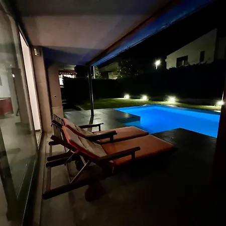 Villa Laura Con Piscina & Jardin... Puente Arce