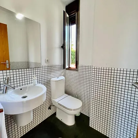 Villa Laura Con Piscina & Jardin... Puente Arce