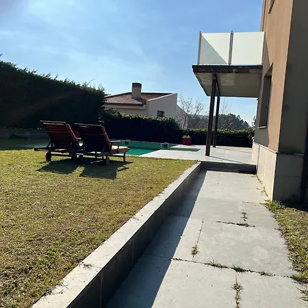 Laura Con Piscina & Jardin... Puente Arce